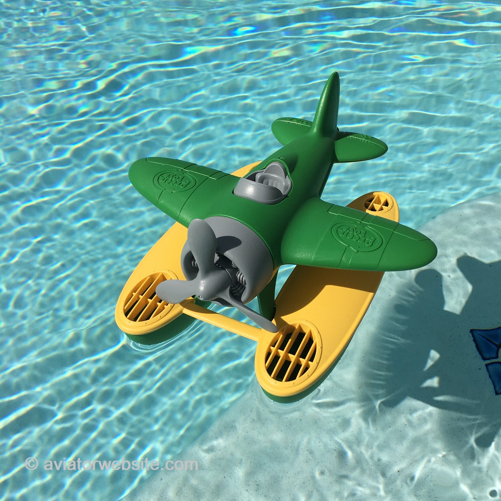 Green Toys, SEAPLANE AVIATORwebsite - Main Image